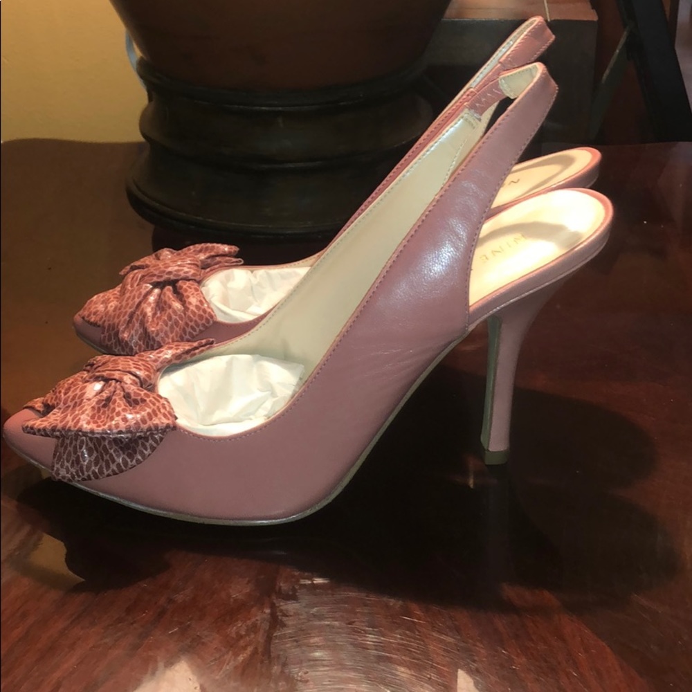Nine West Bow Heel